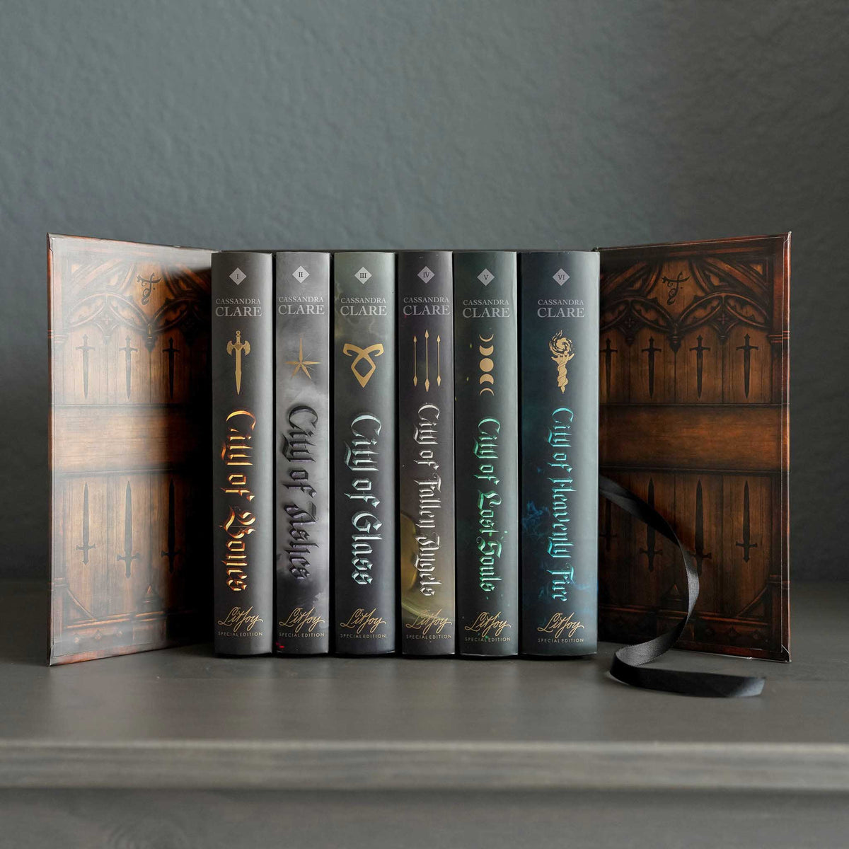 Special Edition The Mortal Instruments Box Set featuring all six books in the series and a specially designed slipcase