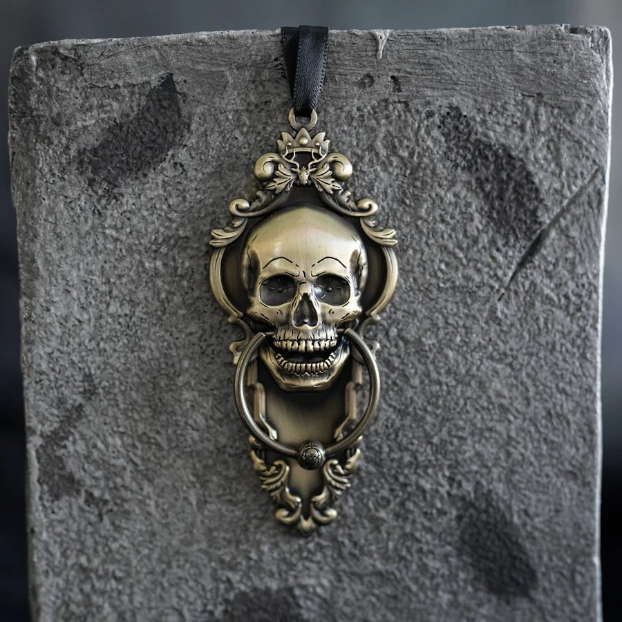 Throne of Glass Mort Door Knocker Ornament