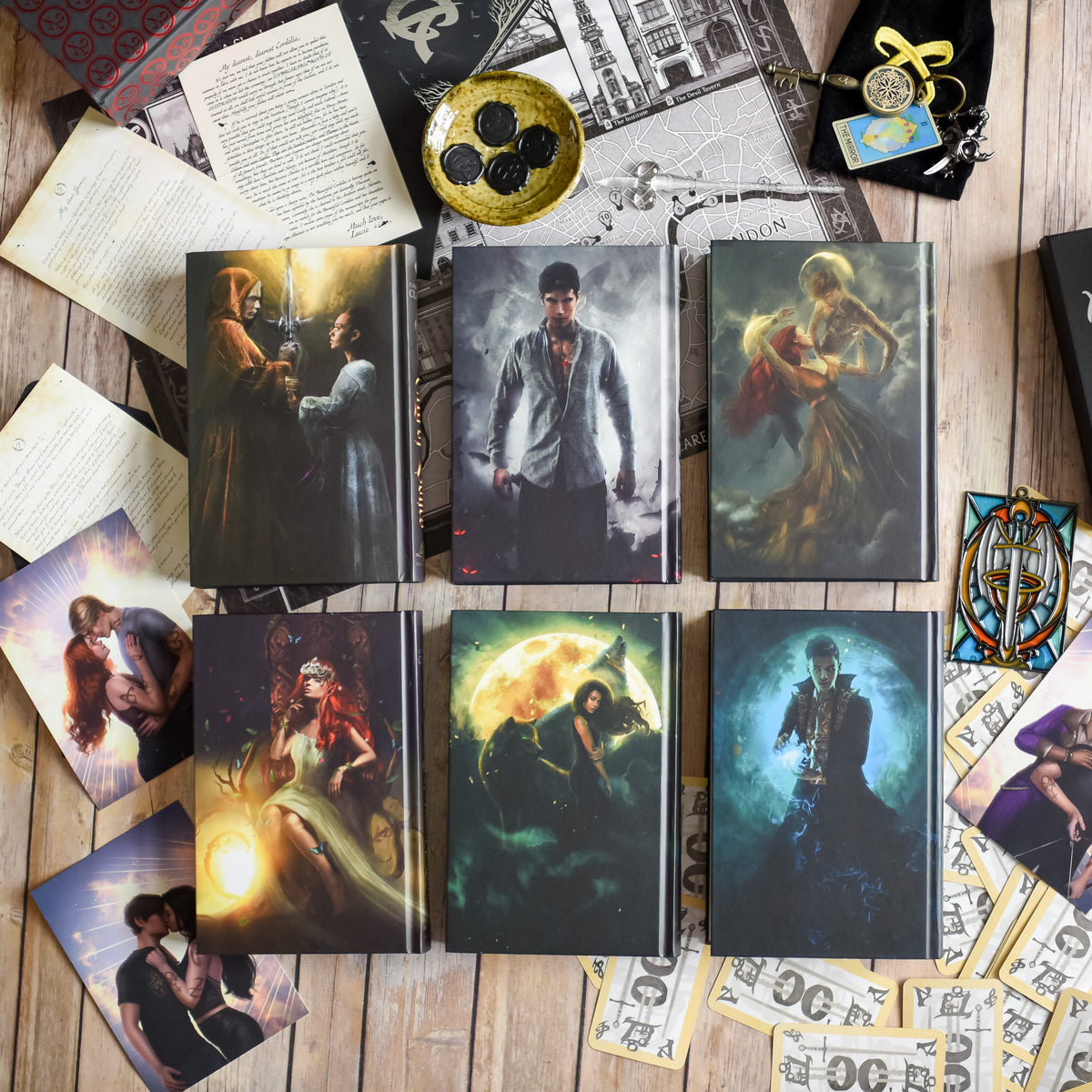 Special Edition The Mortal Instruments Box Set the covers with Shadowhunters of Simon, Jace, Clary, Isabel, Alec, and Magnus